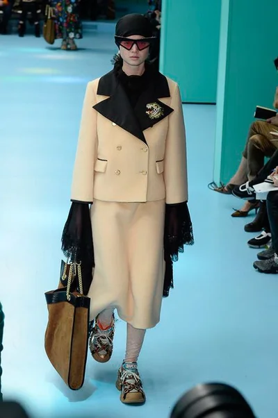 Look 80